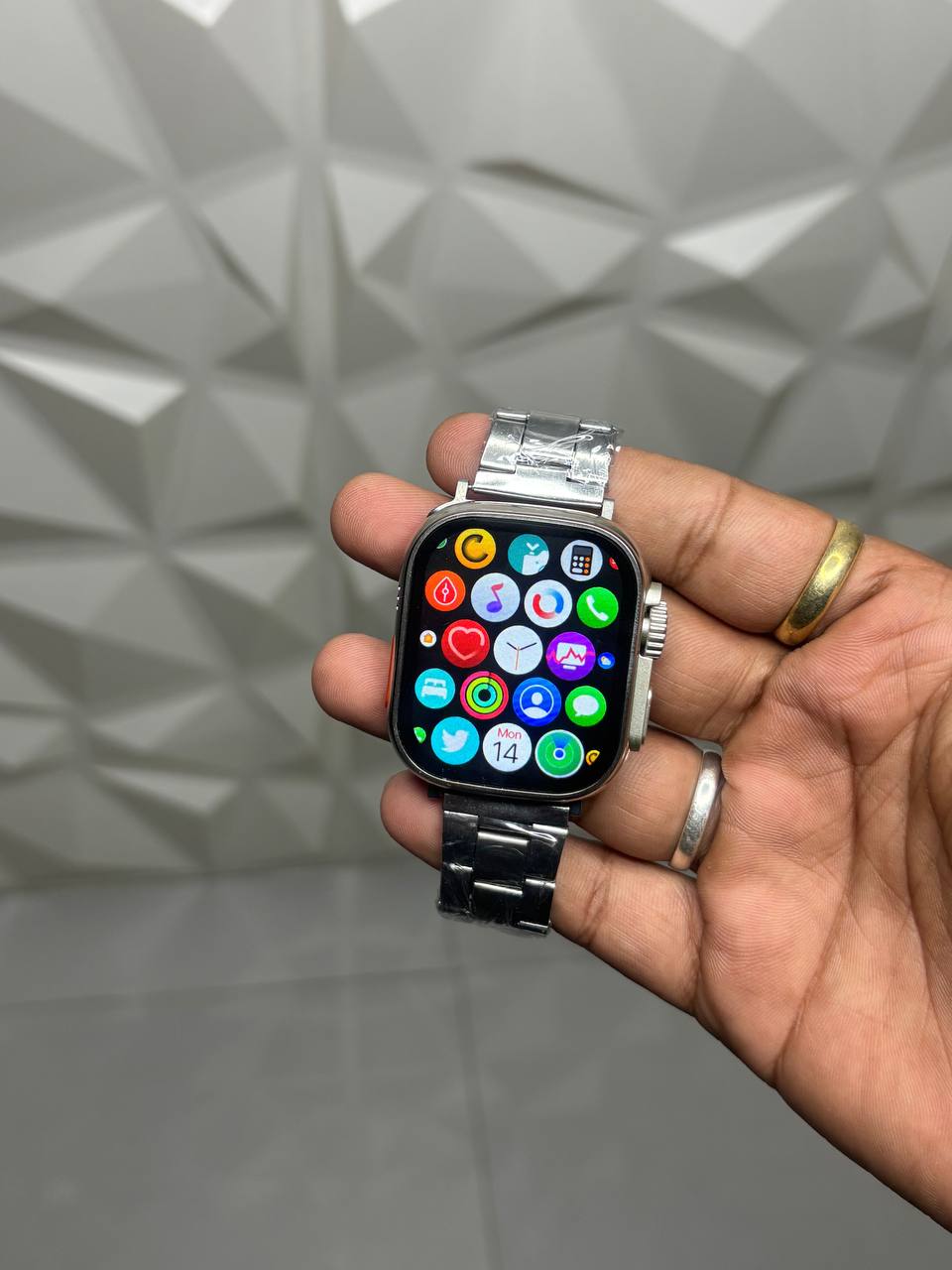 7 in 1 Strap Series 8 Ultra 49MM Smartwatch